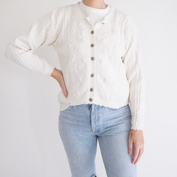 Northern Reflections White Knit Cardigan Floral Embroidered Grandmacore M Cotton - Picture 1 of 12